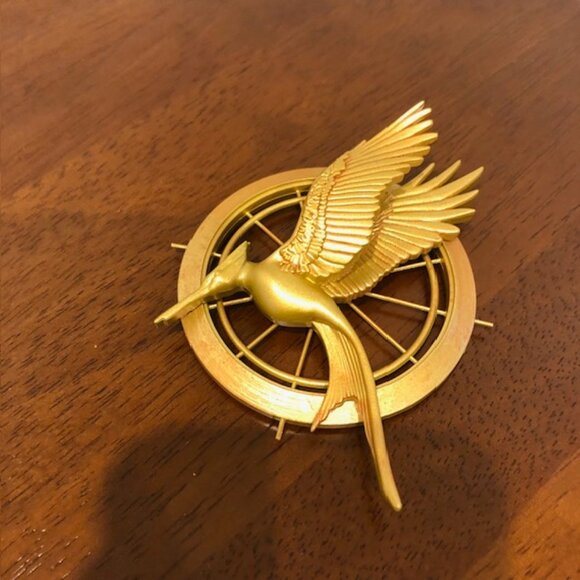 Hallmark 2013 Hunger Games Catching Fire Mockingjay Ornament - Picture 2 of 13